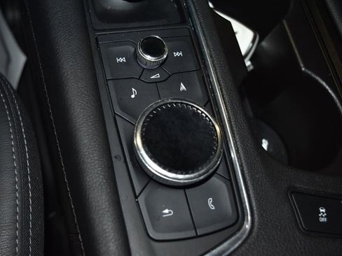 Used 2022 Cadillac XT5 Premium Luxury w/ LPO, Floor Liner Package image 17