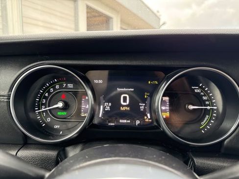 Used 2022 Jeep Wrangler Unlimited Sahara w/ Cold Weather Group image 28