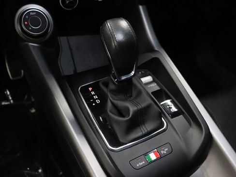 Used 2024 Alfa Romeo Tonale Ti image 31