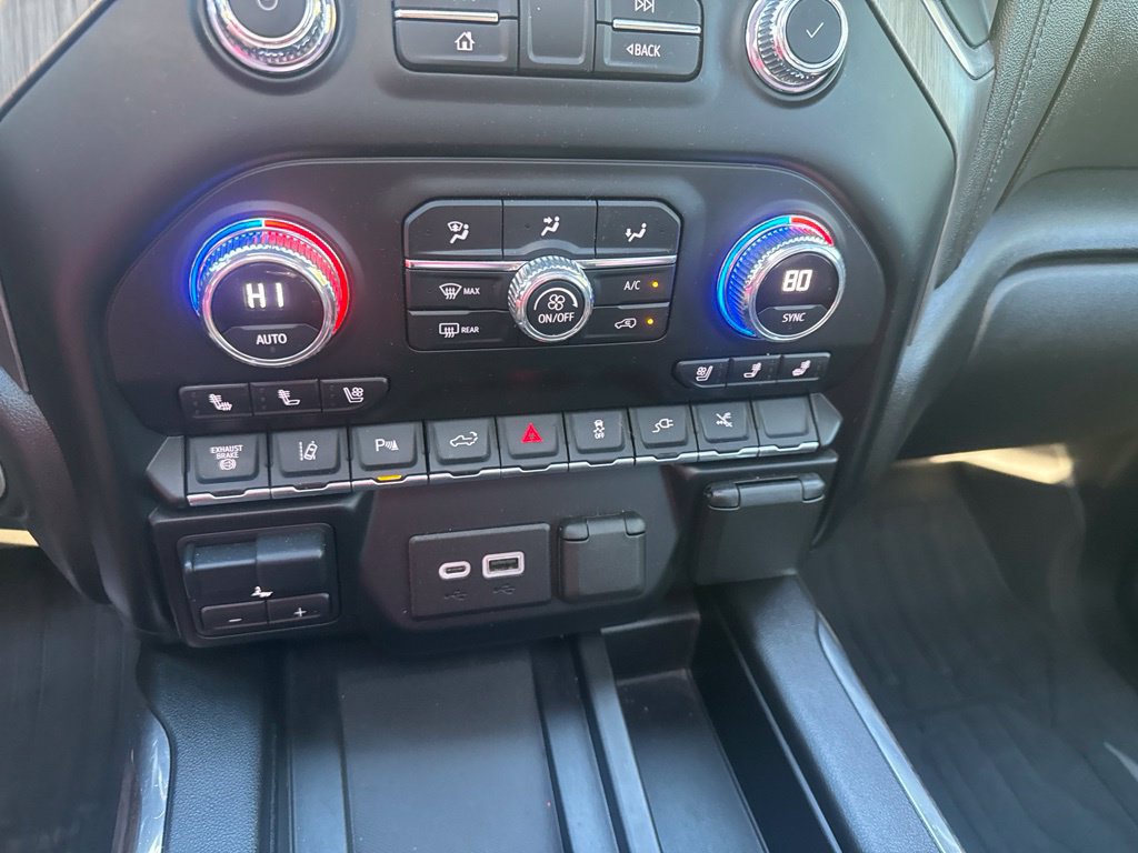 Used 2022 GMC Sierra 3500 Denali AWD/4WD image 27