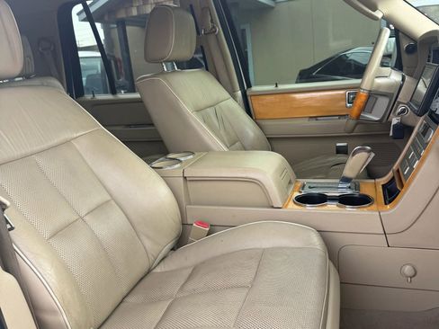 Used 2008 Lincoln Navigator 4WD image 20