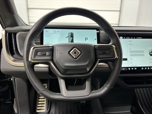 Used 2024 Rivian R1S Adventure AWD/4WD image 28