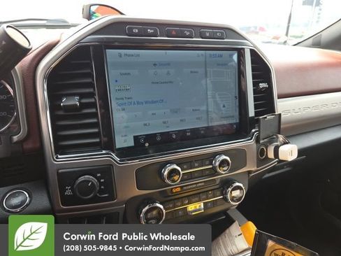 Used 2022 Ford F250 Platinum AWD/4WD image 2