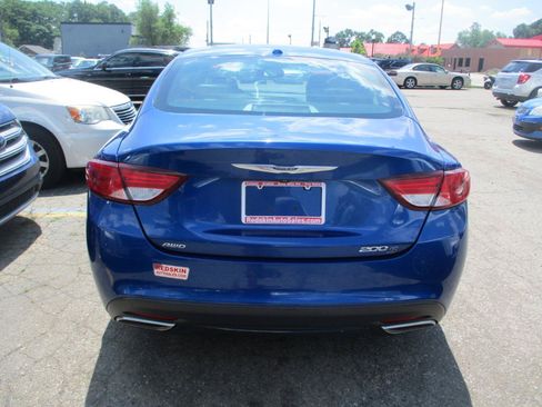 Used 2015 Chrysler 200 S w/ Sun/Sound Group AWD/4WD image 5