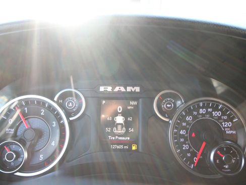 Used 2020 RAM 2500 Big Horn w/ Level 1 Equipment Group AWD/4WD image 14