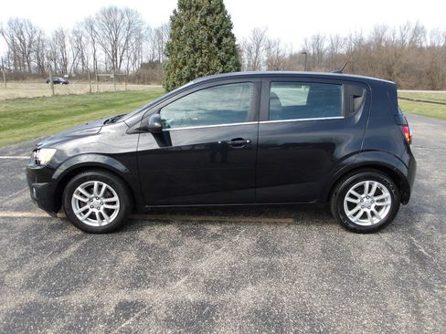 Used 2014 Chevrolet Sonic LT w/ Wheels and Fog Lamp Package image 9