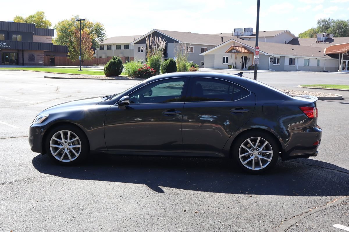 Used 2011 Lexus IS 250 w/ Premium Pkg Value Edition RWD image 9
