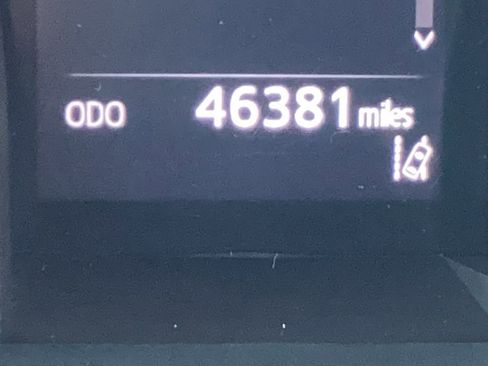 Used 2024 Toyota Camry LE image 4