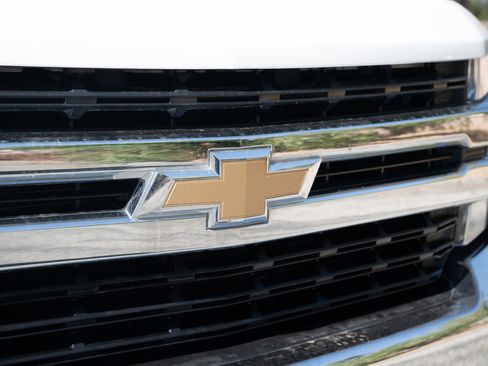 Used 2021 Chevrolet Silverado 1500 LT image 10