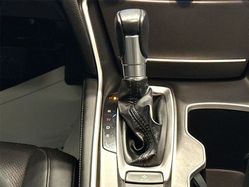 Used 2021 Honda Accord EX-L image 21