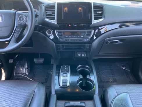 Used 2020 Honda Ridgeline Black Edition image 11