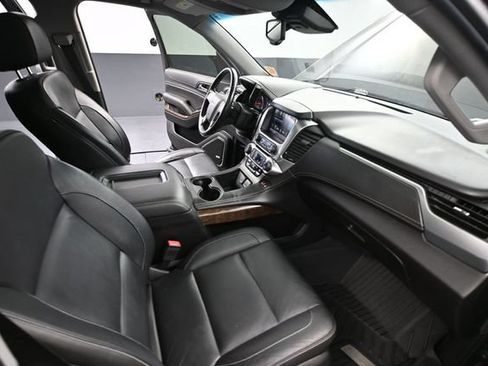 Used 2019 Chevrolet Tahoe LT w/ RST Edition AWD/4WD image 61
