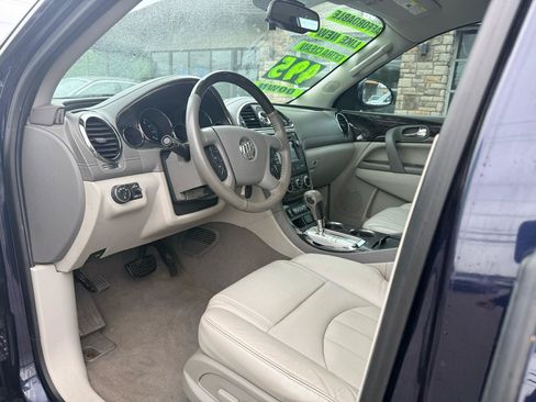 Used 2017 Buick Enclave Leather AWD/4WD image 10