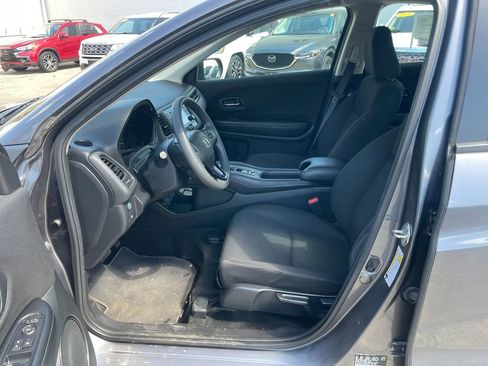 Used 2018 Honda HR-V LX image 12