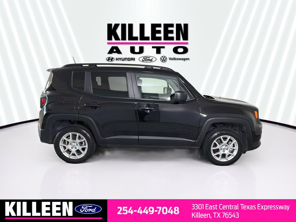 Used 2023 Jeep Renegade Latitude w/ Premium Group AWD/4WD image 10