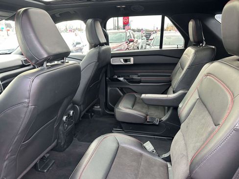 Used 2022 Ford Explorer ST-Line w/ Class IV Trailer Tow Package image 9