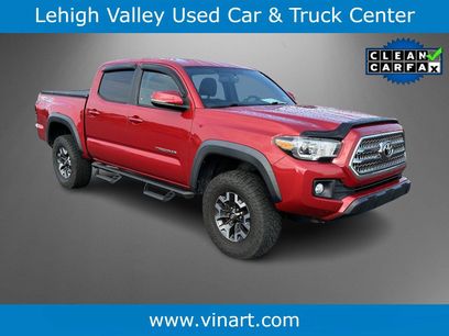 Used 2017 Toyota Tacoma TRD Off-Road w/ Tow Package (A/T)