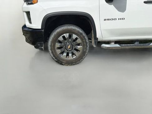 Used 2023 Chevrolet Silverado 2500 Custom w/ Custom Value Package AWD/4WD image 14