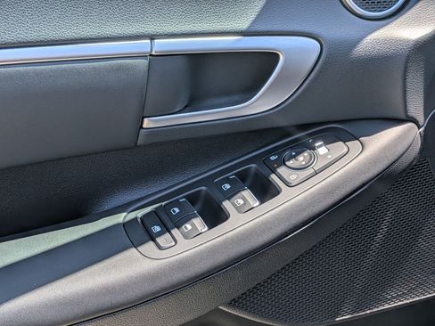 Used 2025 Hyundai Sonata SEL FWD image 14