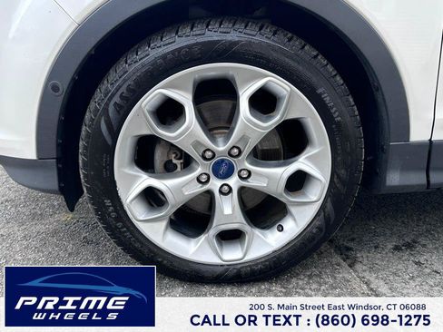Used 2014 Ford Escape Titanium w/ Equipment Group 401A AWD/4WD image 22