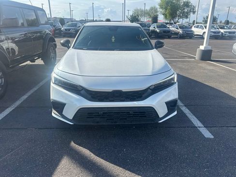 Used 2024 Honda Civic Sport image 2