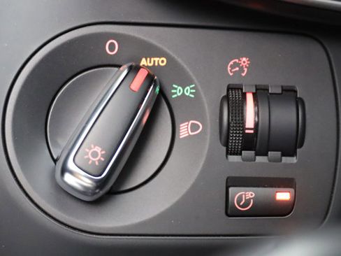 Used 2009 Audi R8 V8 image 56