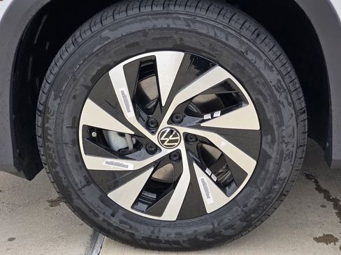 New 2026 Volkswagen Tiguan S FWD image 9