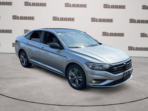 Used 2020 Volkswagen Jetta R-Line w/ R-Line Cold Weather Package FWD image 7