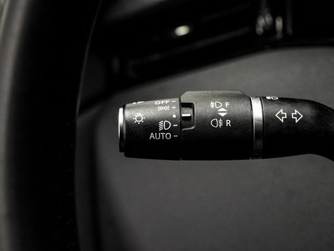 Used 2024 Land Rover Range Rover Evoque Dynamic SE AWD/4WD image 30