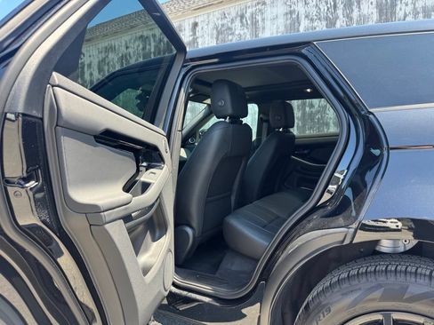 Used 2026 Land Rover Range Rover Evoque S AWD/4WD image 13