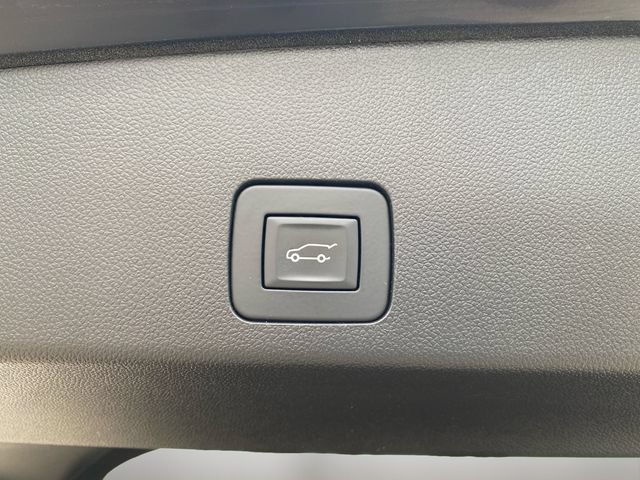 Used 2023 Buick Encore GX Essence w/ Experience Buick Package AWD/4WD image 33