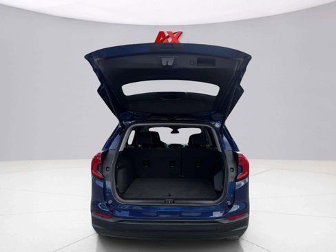 Used 2023 GMC Terrain SLE w/ Driver Convenience Package image 51