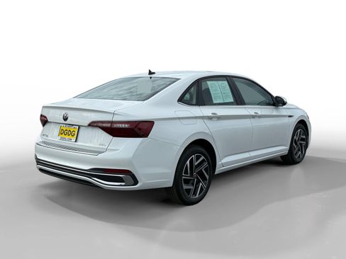 Used 2023 Volkswagen Jetta SEL FWD image 5