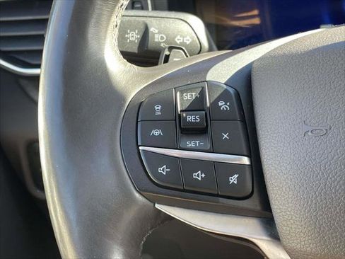 Used 2020 Ford Explorer Platinum w/ Premium Technology Package image 22