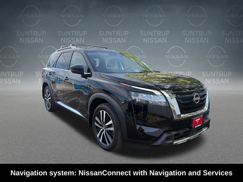 Used 2024 Nissan Pathfinder Platinum FWD image 9