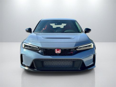 Used 2025 Honda Civic Type R image 2