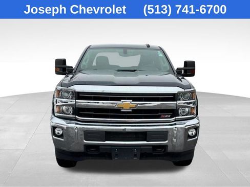 Used 2019 Chevrolet Silverado 2500 LT w/ LT Convenience Package image 2