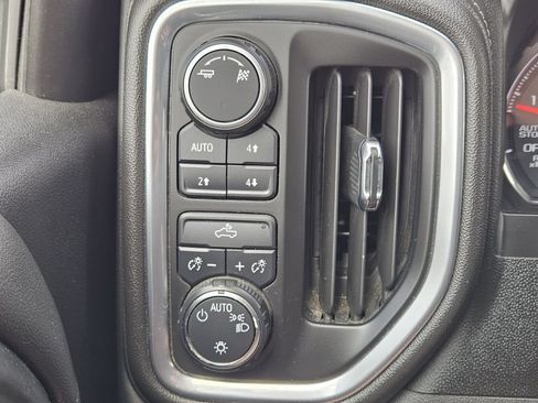 Used 2019 Chevrolet Silverado 1500 LT w/ Texas Edition AWD/4WD image 28
