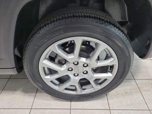 Used 2022 Jeep Compass Latitude image 52