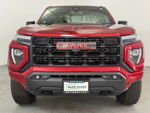 Used 2025 GMC Canyon Elevation w/ Convenience Package RWD image 2