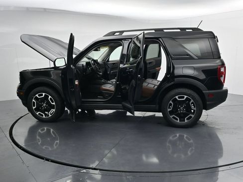 Used 2023 Ford Bronco Sport Outer Banks w/ Tech Package AWD/4WD image 42