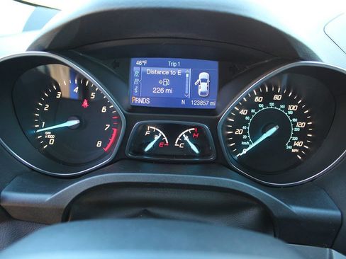 Used 2013 Ford Escape SE image 19