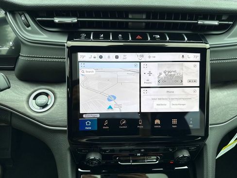 New 2025 Jeep Grand Cherokee Limited w/ Black Appearance Package image 26