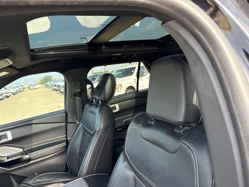 Used 2021 Ford Explorer ST w/ Equipment Group 401A AWD/4WD image 20