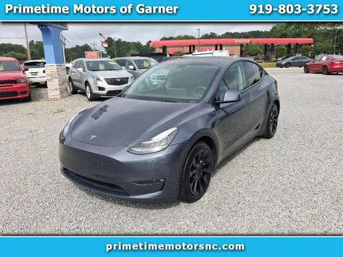 Used 2023 Tesla Model Y Long Range AWD/4WD image 1