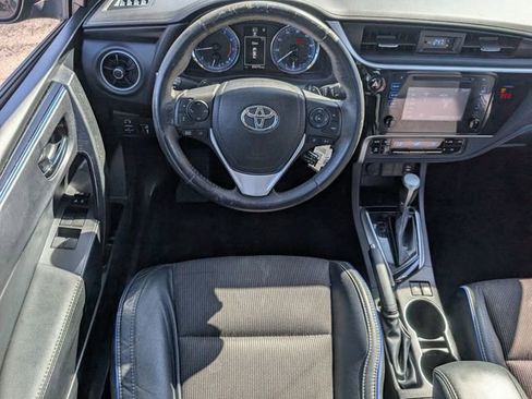 Used 2018 Toyota Corolla SE FWD image 8