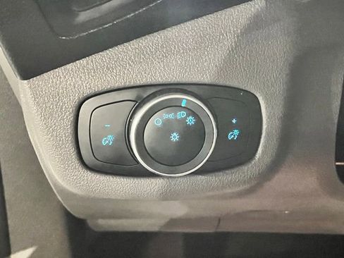 Used 2022 Ford Transit Connect XL image 28