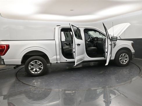 Used 2023 Ford F150 XLT image 30