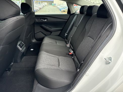 Certified 2025 Honda Accord LX image 30