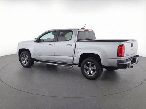 Used 2020 Chevrolet Colorado W/T w/ Custom Special Edition RWD image 5